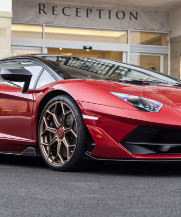 Why Amani Miami Is the Go-To Destination for Luxury Car Rentals blog image