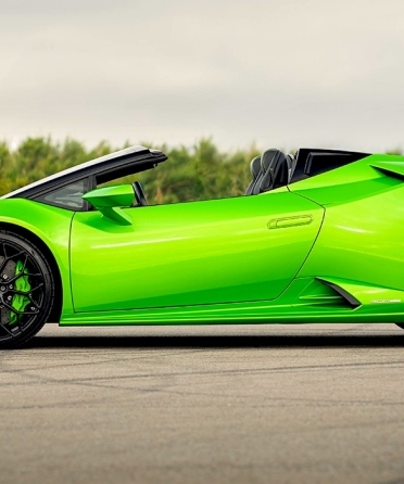 Lamborghini Huracán EVO Spyder Rental in Miami: My Weekend Adventure blog image