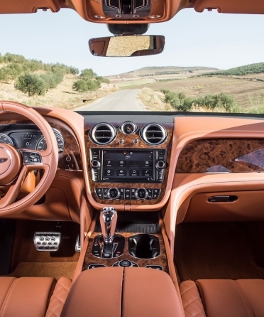  Luxury in Motion: Touring Miami in the Bentley Bentayga SUV blog image
