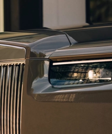 Drive the Standard of Success: Rolls-Royce Cullinan Miami blog image