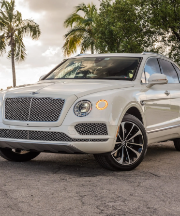 Step Into Miami’s Secret World of Luxury: Bentley Bentayga blog image