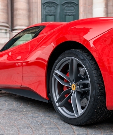 Ferrari 488 Spider in Miami: Open-Top Thrills in the Magic City blog image