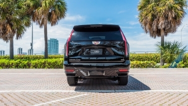 Cadillac Escalade 600 Black gallery image 2