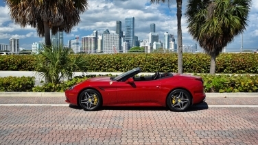  Ferrari California T gallery image 4