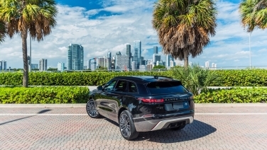 Land Rover Velar R Dynamic Black gallery image 4