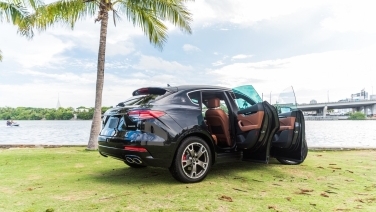 Maserati Levante Q4 Black gallery image 5
