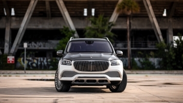 Mercedes-Maybach GLS 600 White gallery image 2