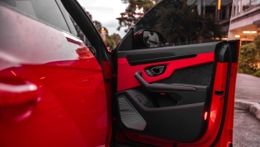 Lamborghini Urus S Rosso Mars gallery image 5