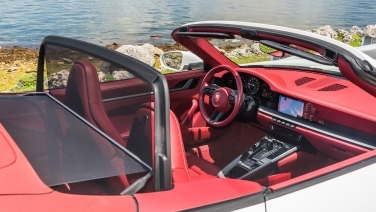 Porsche 911 Carrera S 992 gallery image 5