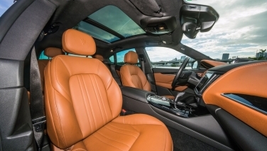 Maserati Levante Q4 Black gallery image 7