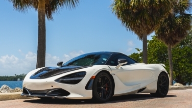 McLaren 720S Spider car image