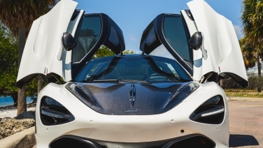 McLaren 720S Spider gallery image 2