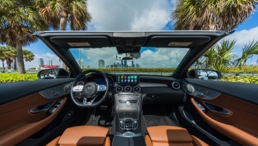 Mercedes-Benz C300 Convertible Black gallery image 7