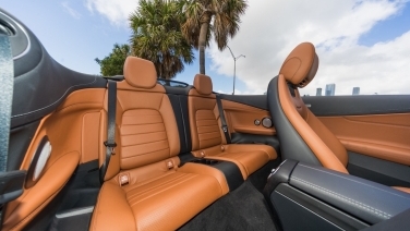 Mercedes-Benz C300 Convertible Black gallery image 8