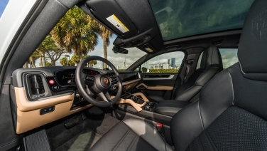 Porsche Cayenne Coupe White gallery image 7