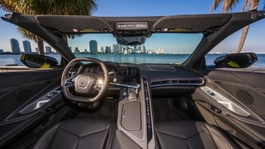 Chevrolet Corvette C8 Convertible Yellow gallery image 8