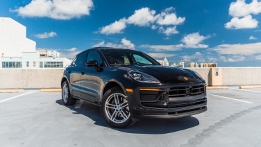 Porsche Macan Black car image