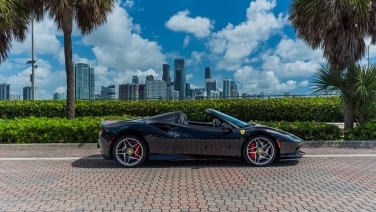Ferrari F8 Spider gallery image 4