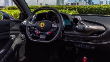 Ferrari F8 Spider gallery image 7