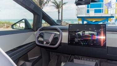 Tesla Cybertruck AWD gallery image 6