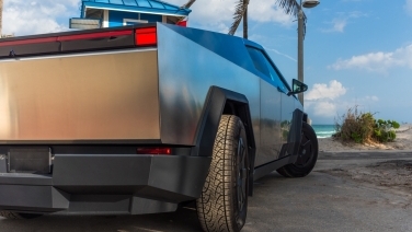 Tesla Cybertruck AWD gallery image 4
