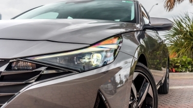Hyundai Elantra Grey gallery image 5
