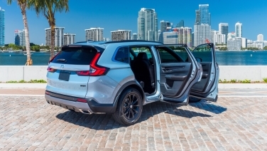 Honda CR-V Hybrid Sport Grey gallery image 2