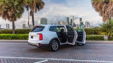 Kia Telluride White gallery image 3