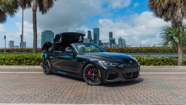 BMW 440i Convertible Black gallery image 1