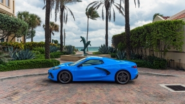 Chevrolet Corvette Convertible Blue gallery image 2