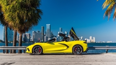 Chevrolet Corvette C8 Convertible Yellow gallery image 2