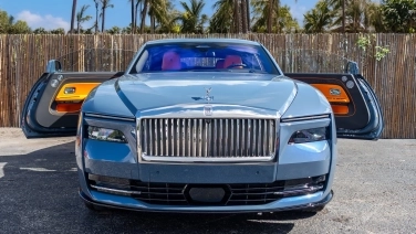 Rolls-Royce Spectre Blue gallery image 3
