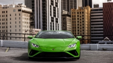 Lamborghini Huracán EVO Spyder Verde Mantis (Green) gallery image 1