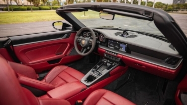 Porsche 911 Carrera S 992 gallery image 15