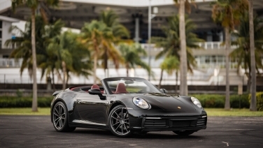 Porsche 911 Carrera S 992 car image