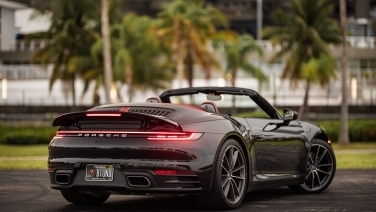 Porsche 911 Carrera S 992 gallery image 13