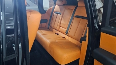 Rolls-Royce Cullinan Black gallery image 3