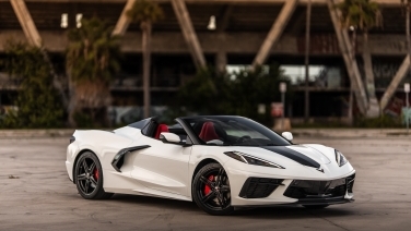 2025 Chevrolet Corvette Stingray Convertible Rental gallery image 3