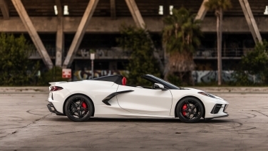 2025 Chevrolet Corvette Stingray Convertible Rental gallery image 2