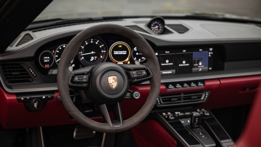 Porsche 911 Carrera S 992 gallery image 8
