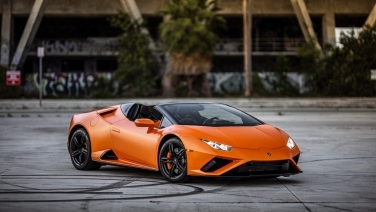 Lamborghini Huracán EVO Spyder Arancio Borealis car image
