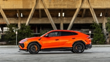 Lamborghini Urus SE 2026 Orange gallery image 1