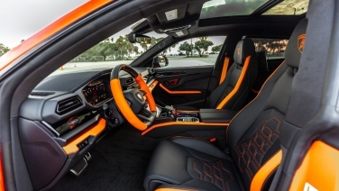 Lamborghini Urus SE 2026 Orange gallery image 6