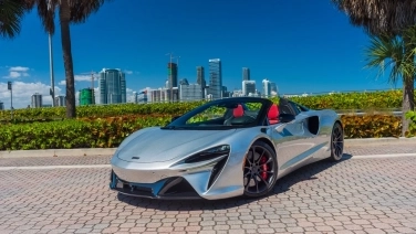 McLaren Artura Spider (Silver/Red) gallery image 6