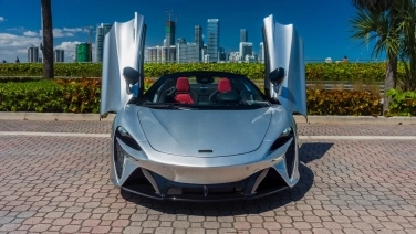 McLaren Artura Spider (Silver/Red) gallery image 4