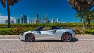 McLaren Artura Spider (Silver/Red) gallery image 8