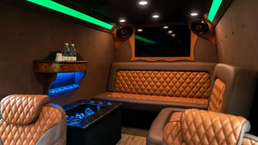 8-passenger Mercedes Benz Sprinter Limo gallery image 3