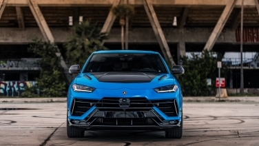 Lamborghini Urus Performante (Baby Blue) gallery image 1