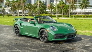 Porsche 911 Turbo S Cabriolet Green gallery image 1