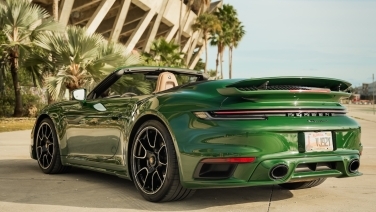 Porsche 911 Turbo S Cabriolet Green gallery image 3